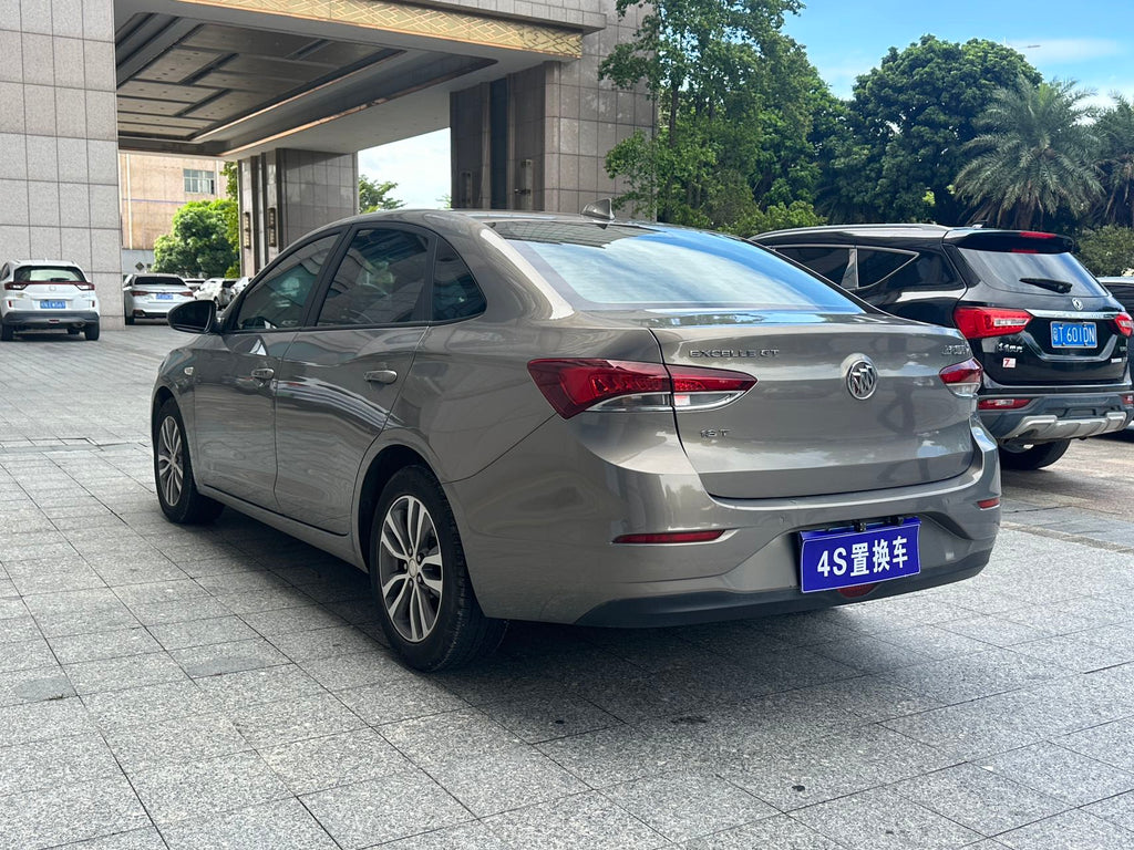 2018 Buick Excelle automatic, gray