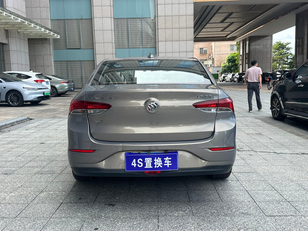 2018 Buick Excelle automatic, gray
