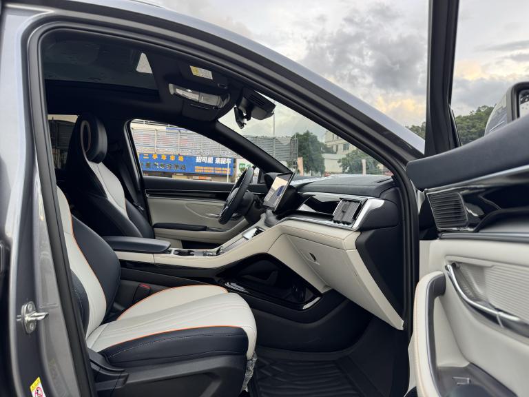 BYD Song PLUS New Energy 2025 EV520km Luxury Edition